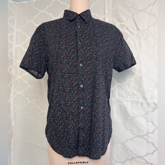 John Varvatos Other - John Varvatos flowers man shirt pure cotton Short sleeves classic black red es S